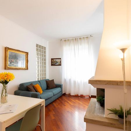 The Wall - Top Floor Apartment Милан Экстерьер фото