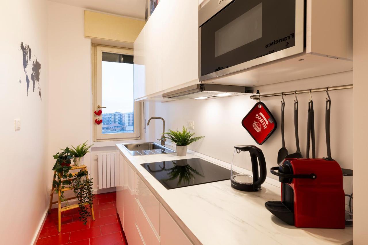 The Wall - Top Floor Apartment Милан Экстерьер фото